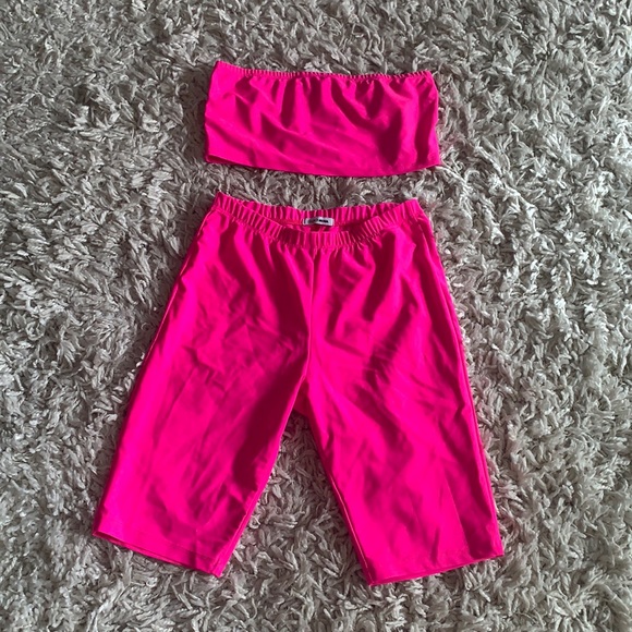 2 piece Fashion Nova set - Picture 2 of 3